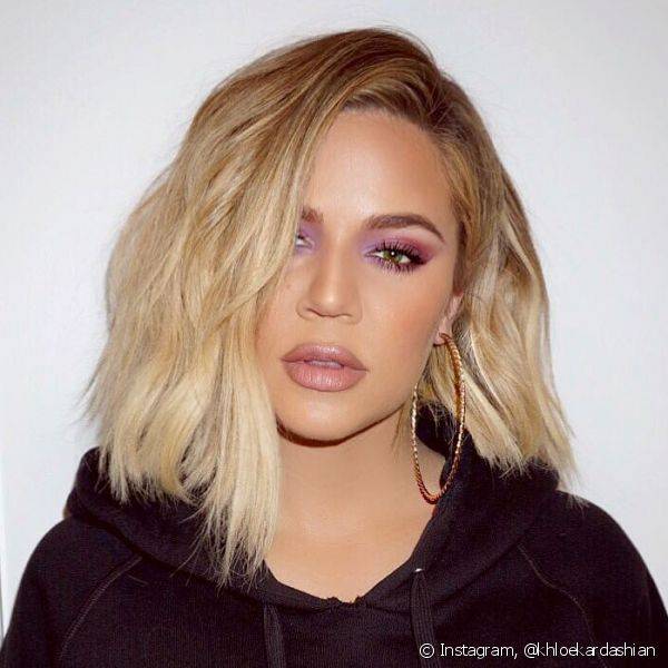 Khlo? Kardashian usou a sombra lil?s combinada com a sombra rosa, que tamb?m ? outra tend?ncia de make do momento (Foto: Instagram @khloekardashian)